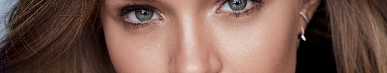 Maybelline Primer products illustrative banner image - Close up of a woman's face